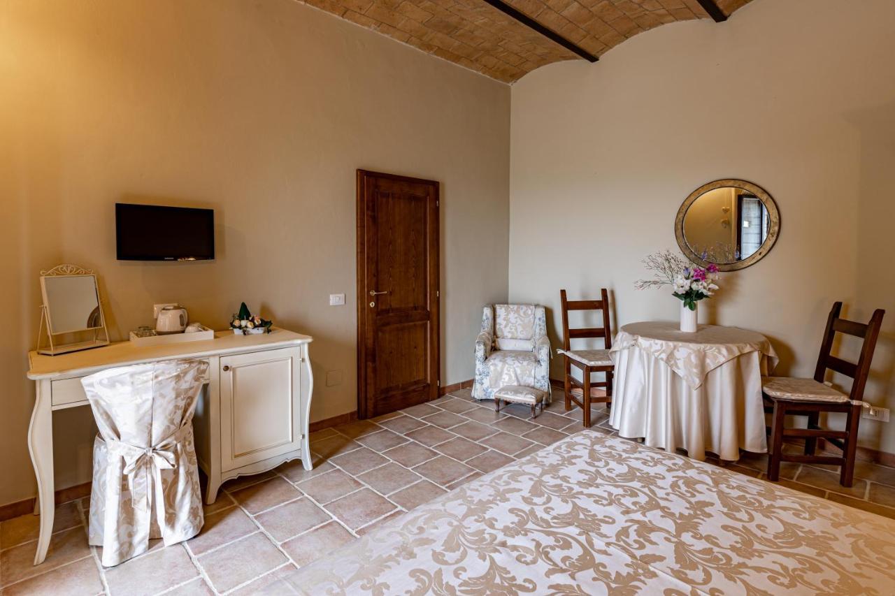 Wine Resort Colsereno Montalcino Exterior photo
